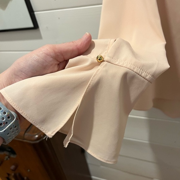 MELANIE LYNE Pale Salmon Ruffle Blouse – Size 12 - Picture 6 of 9